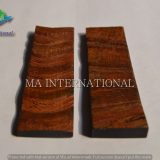 WATER BUFFALO HORN NATURAL BARK RED FLAT SCALE - MANHS02